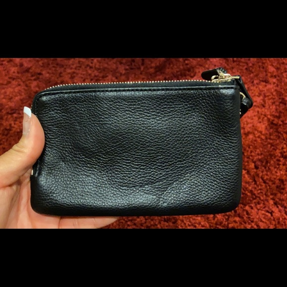 Coach pebble wristlet - Picture 2 of 3
